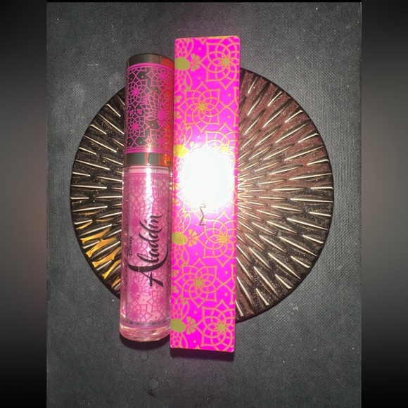 MAC Magic Carpet Ride Lipglass - Picture 1 of 9